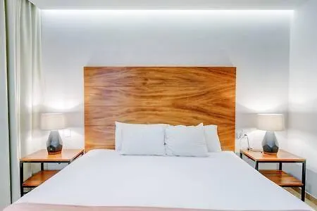 Oceanview Roof Pool With Speakeasy Cafe And Gym Plus Parking Playa del Carmen Apartment