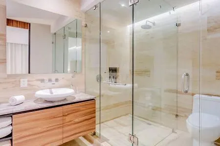 Oceanview Roof Pool With Speakeasy Cafe And Gym Plus Parking Playa del Carmen 0*,  Mexico